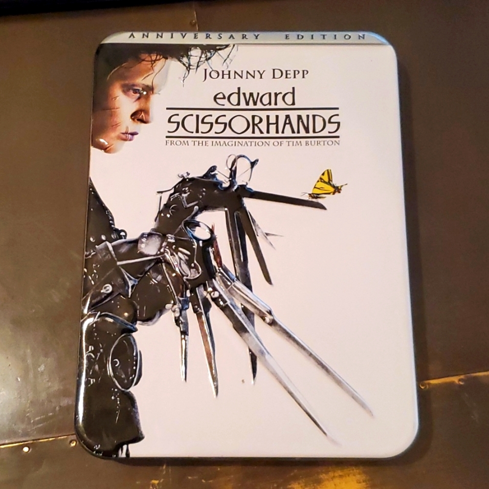 NEW* Edward Scissorhands. DVD, TIN & Movie stills - NEW Anniversary Edition